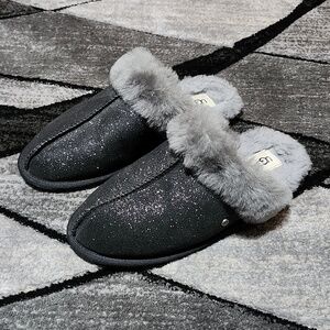 UGG AUSTRALIA SCUFFETTE II BLACK SPARKLE GENUINE GRAY SHEEPSKIN SLIP-ON …